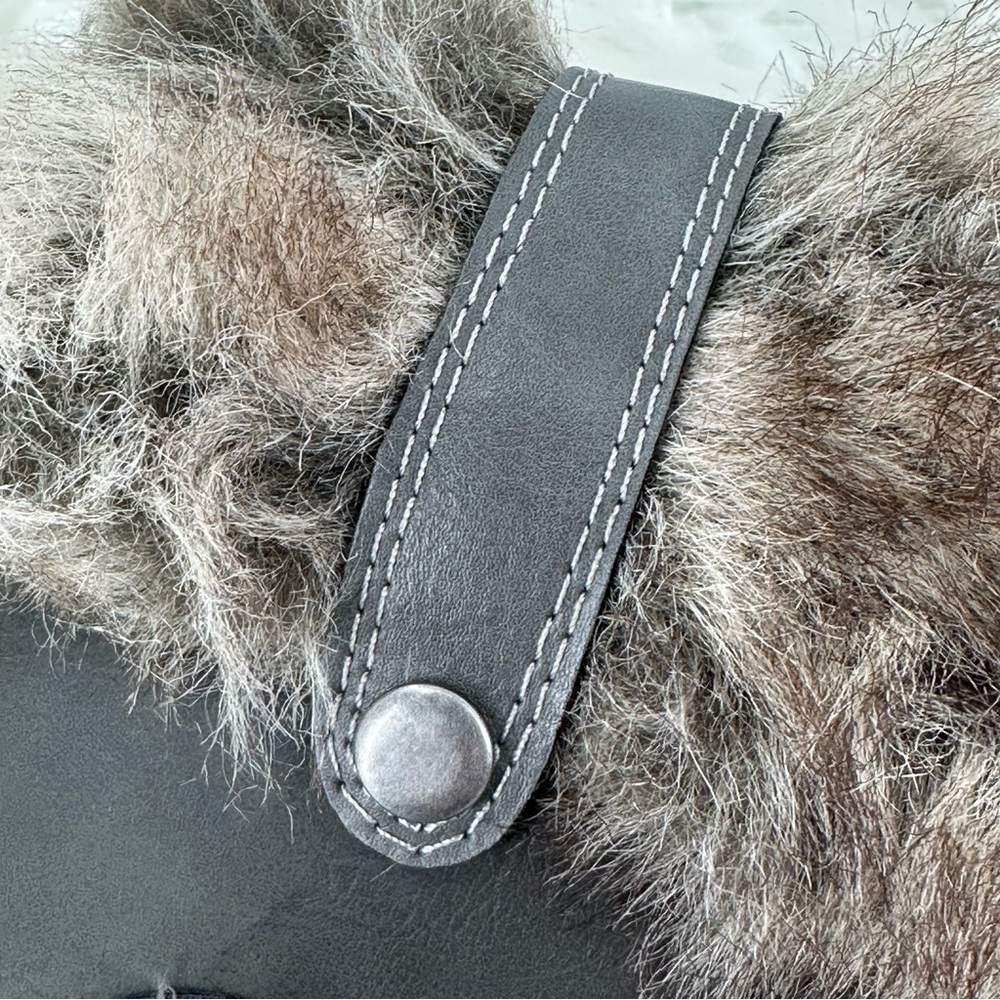 London Fog LFW-Melton winter boot with faux fur trim - Picture 5 of 11
